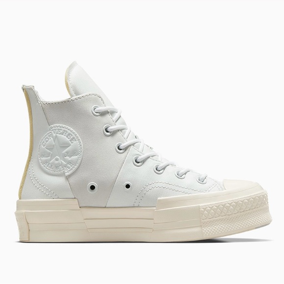 CONVERSE WOMEN’S Chuck 70 Plus Mixed Material High Top Size  Moonbathe/Egret